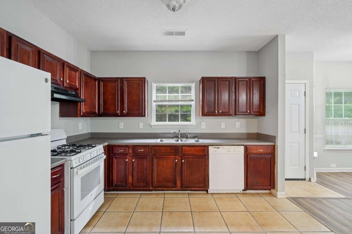 6511 Grey Fox Way Riverdale - 11