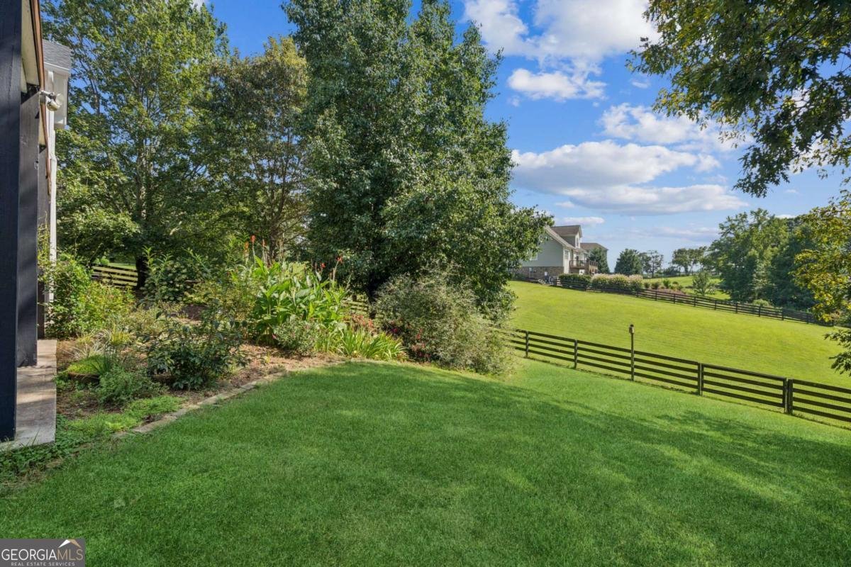 455 Long Mountain Court Clermont - 33