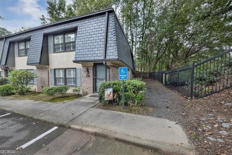250 Triumph Drive Atlanta - 27