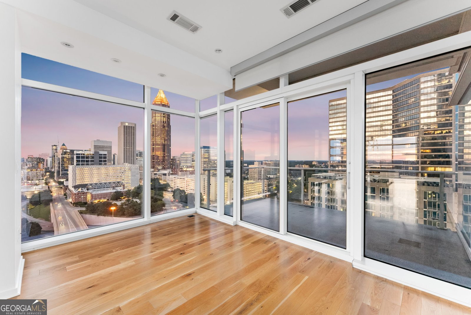 45 Ivan Allen Jr Boulevard Atlanta - 70