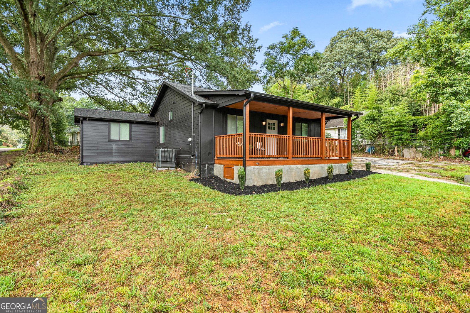 1111 Hillcrest Drive Atlanta - 2