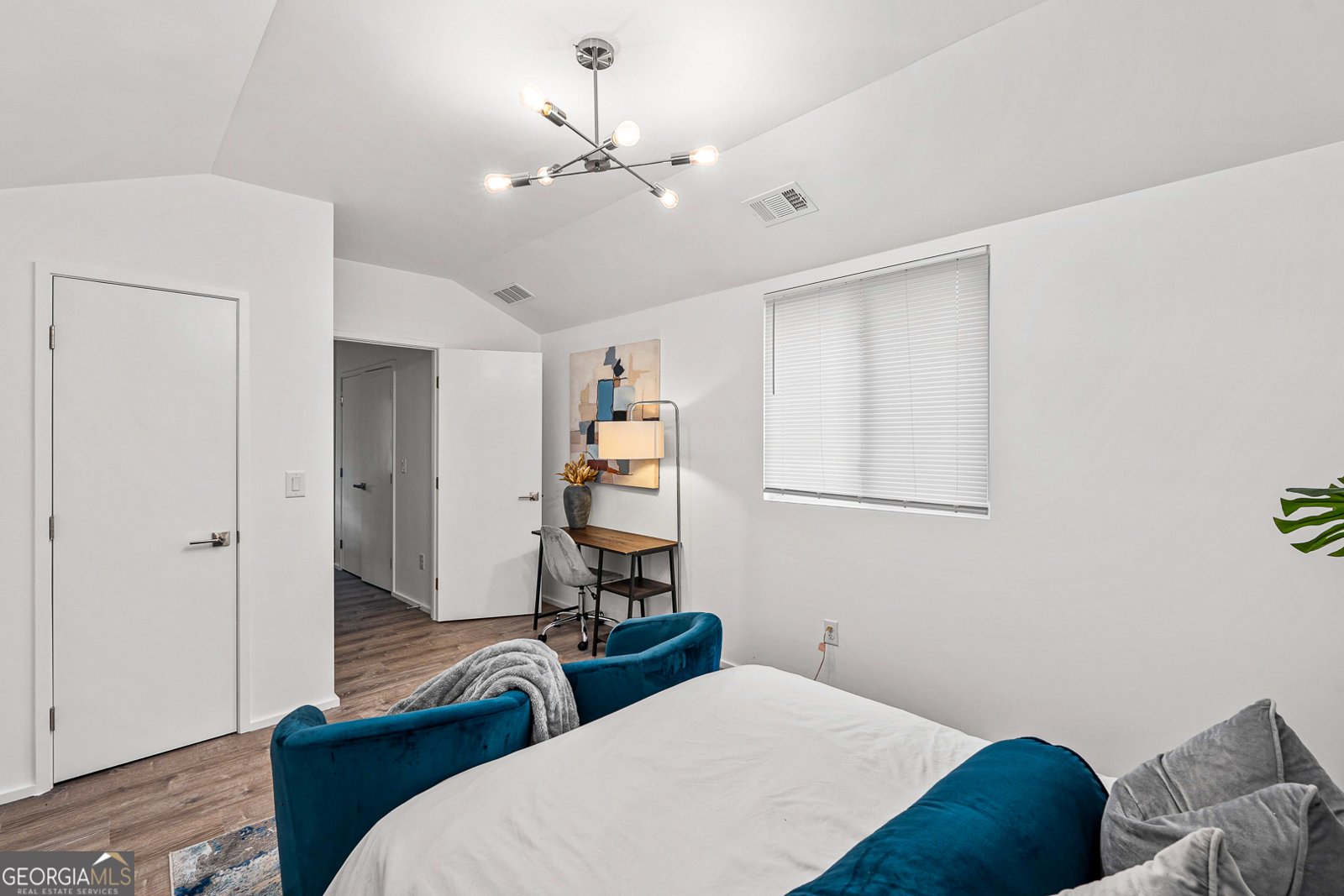 1111 Hillcrest Drive Atlanta - 25
