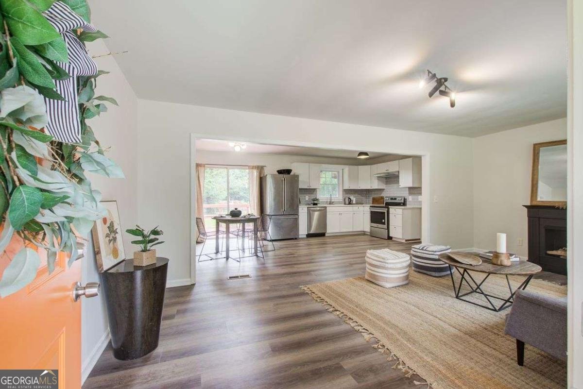 166 Zelma Street Marietta - 3