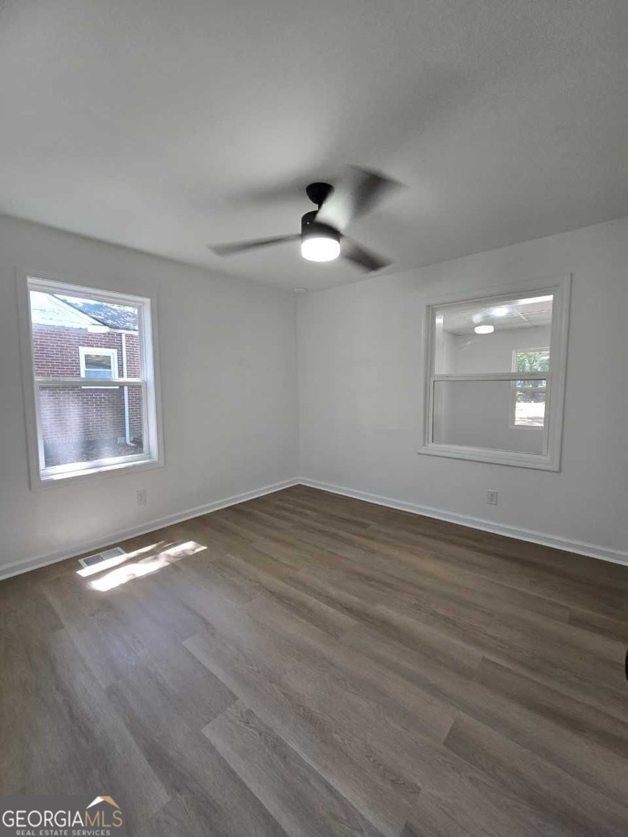 2499 Sylvan Road East Point - 16