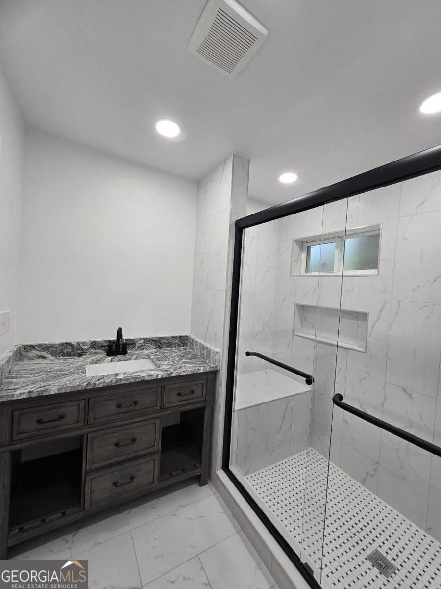 2499 Sylvan Road East Point - 17