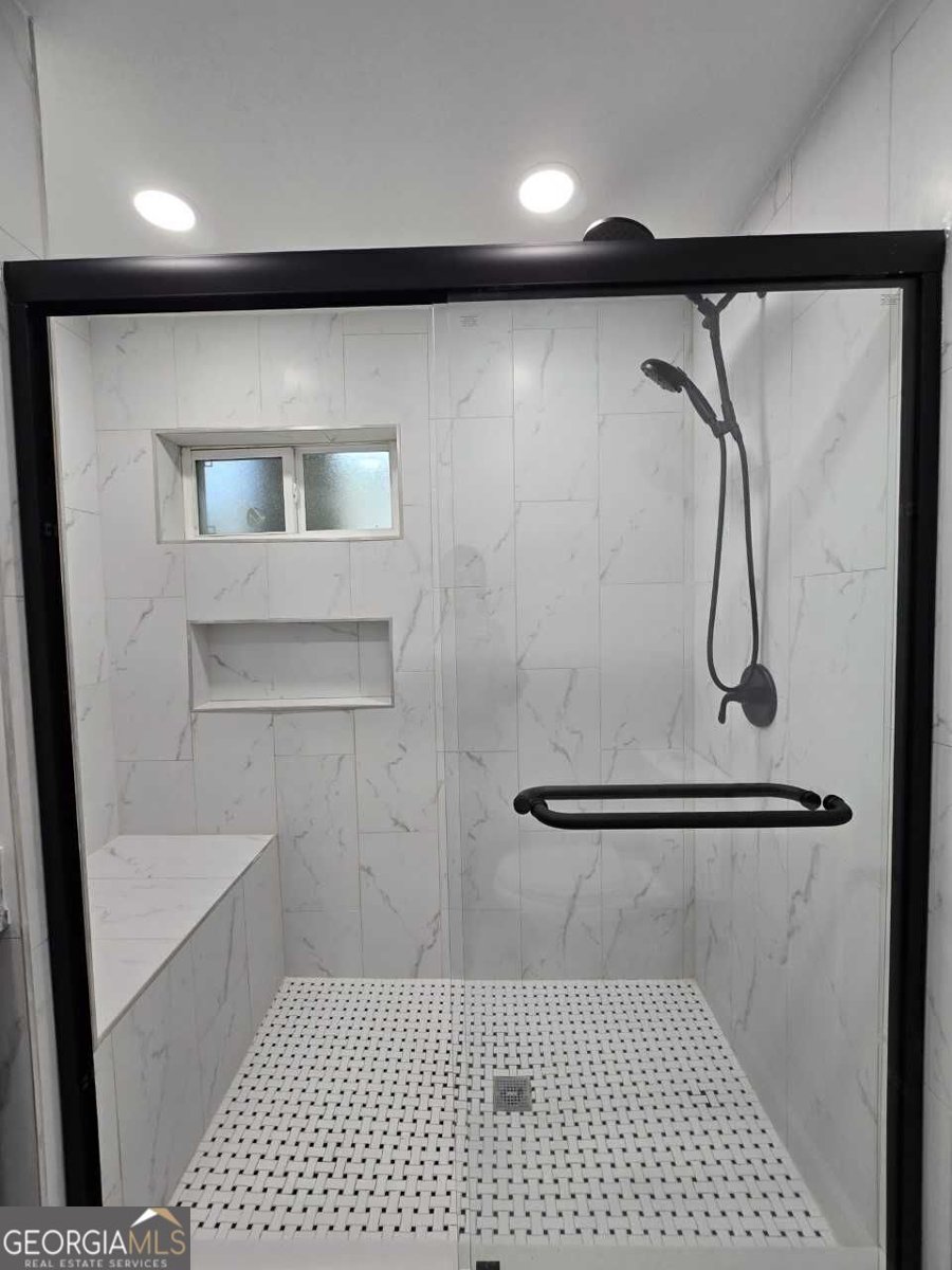 2499 Sylvan Road East Point - 18