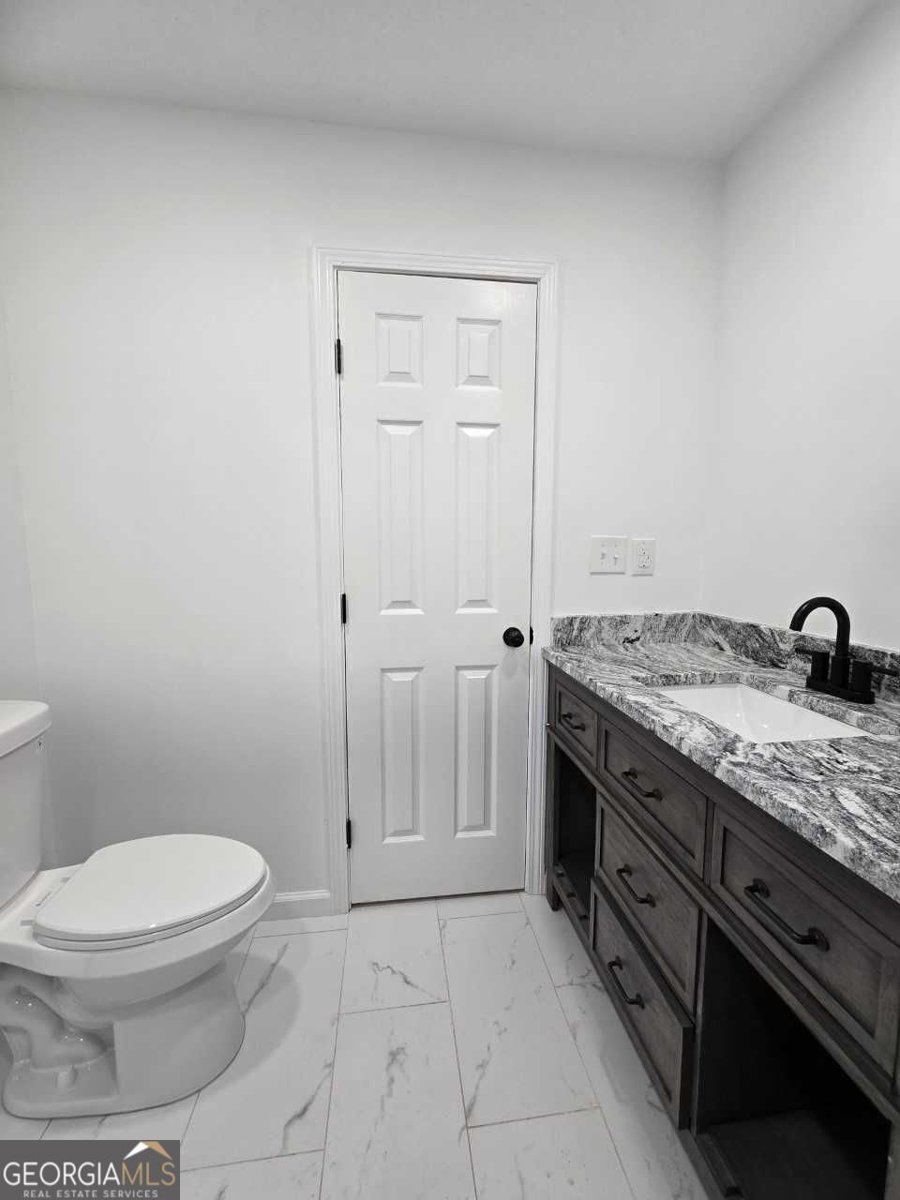 2499 Sylvan Road East Point - 19