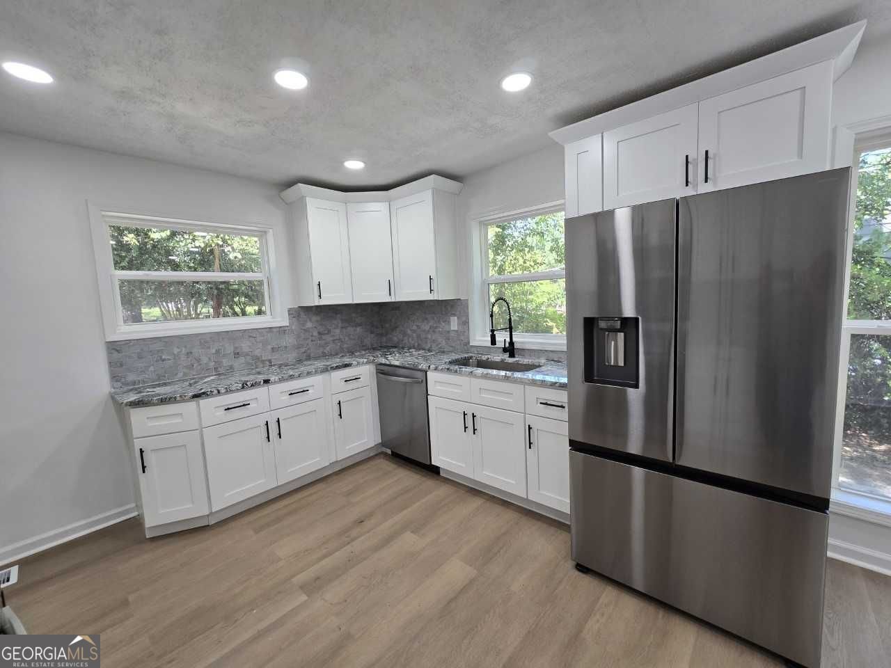 2499 Sylvan Road East Point - 9