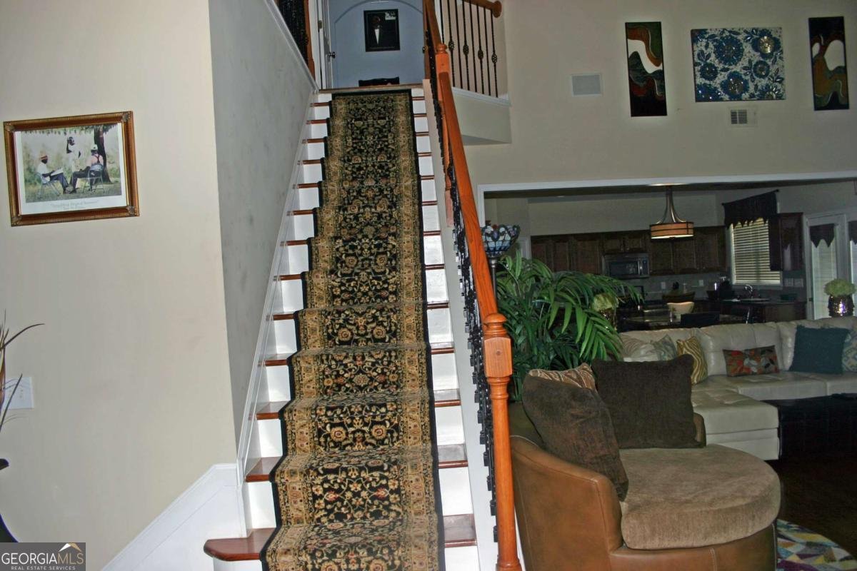 3083 Dawson Lane Atlanta - 23