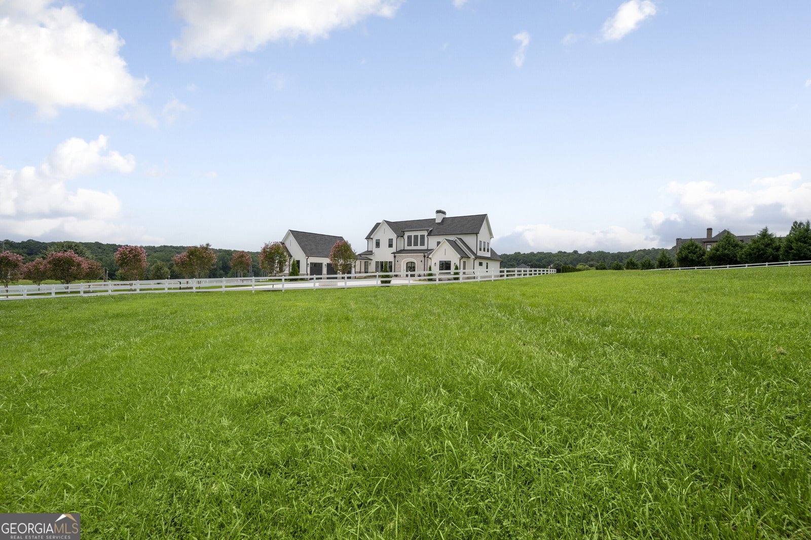 1054 Dee Kennedy Road Auburn - 44