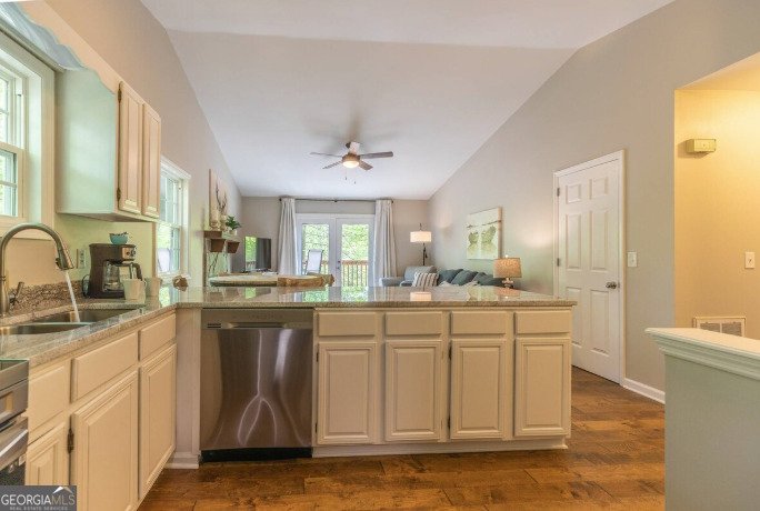 176 Narrows Drive Waleska - 11
