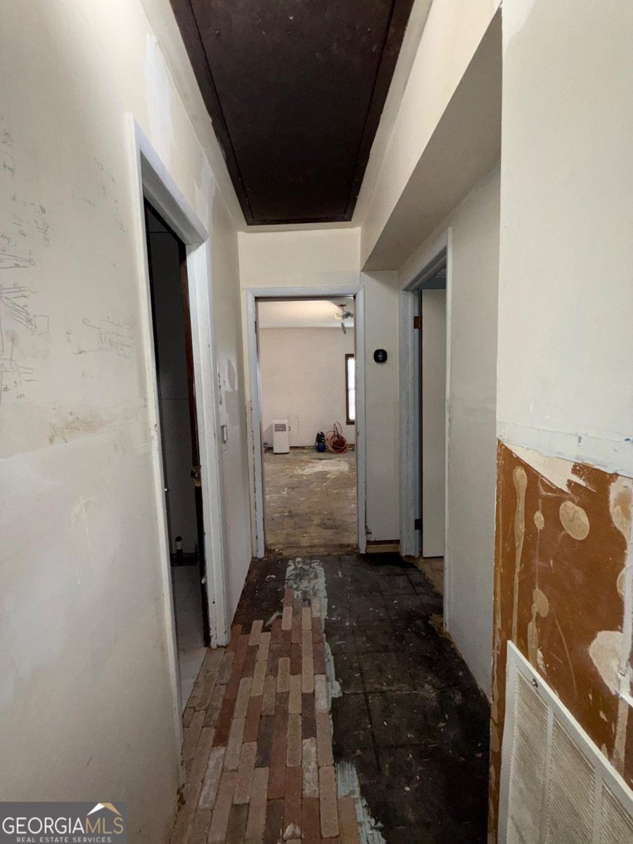 221 Rentz Bridge Road Lenox - 6