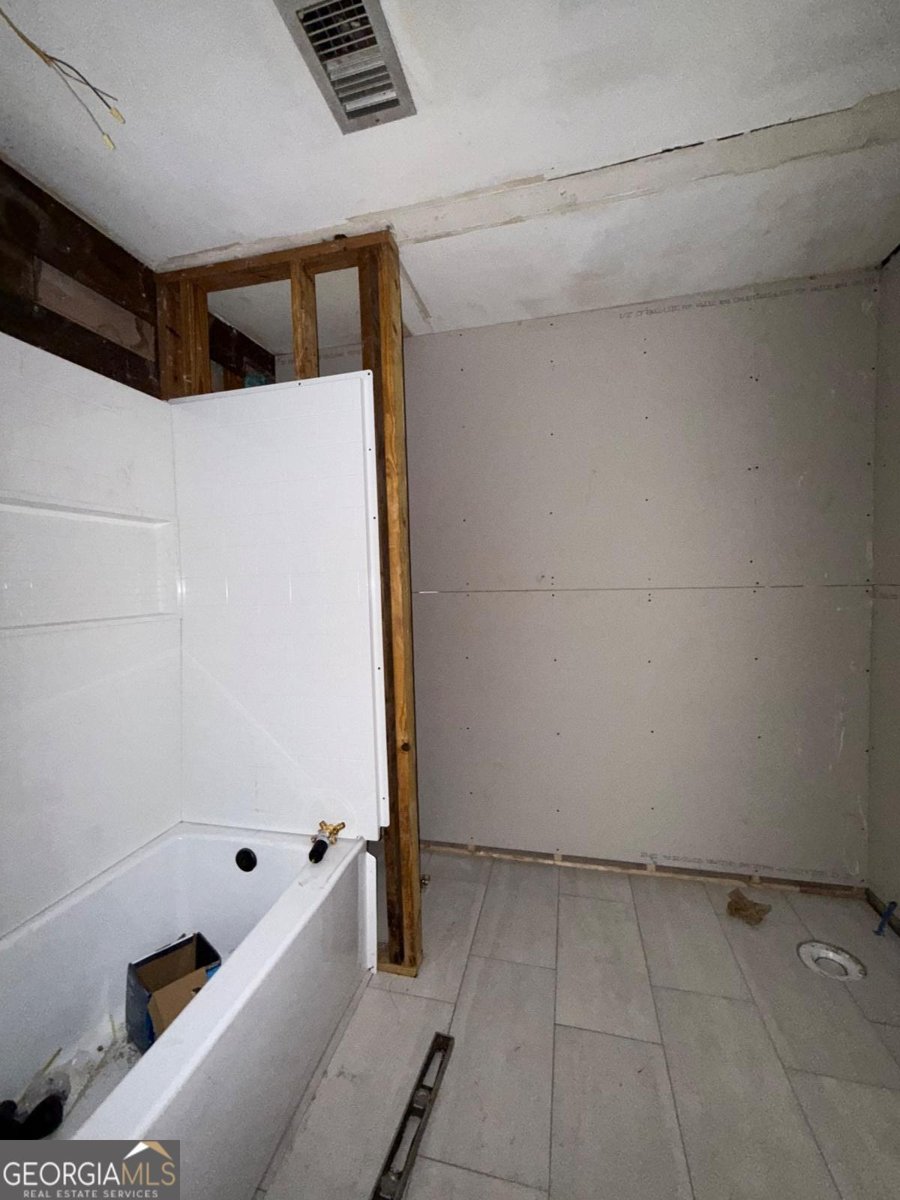 221 Rentz Bridge Road Lenox - 7