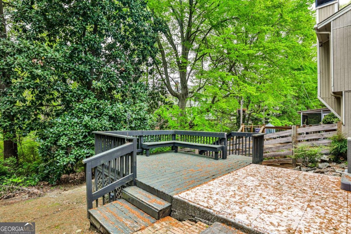 2302 Colonial Drive Brookhaven - 21