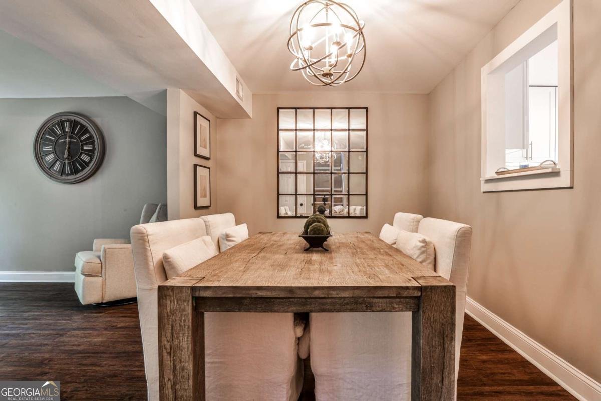 2302 Colonial Drive Brookhaven - 8