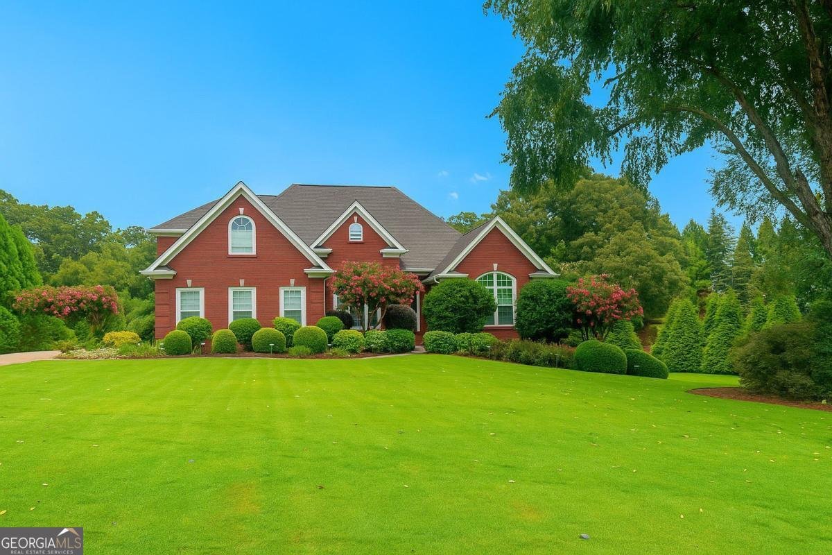 5757 Chateau Glen Drive Hoschton - 1