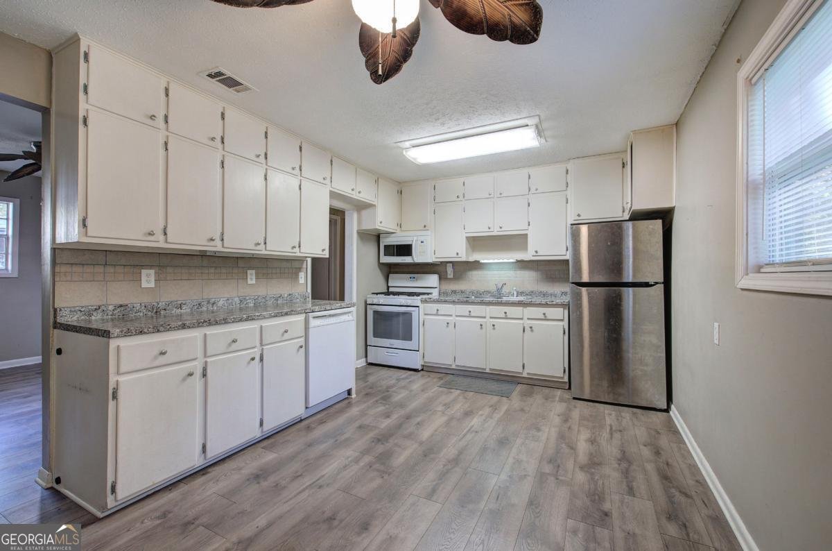 3460 Meadowview Drive Lithia Springs - 13