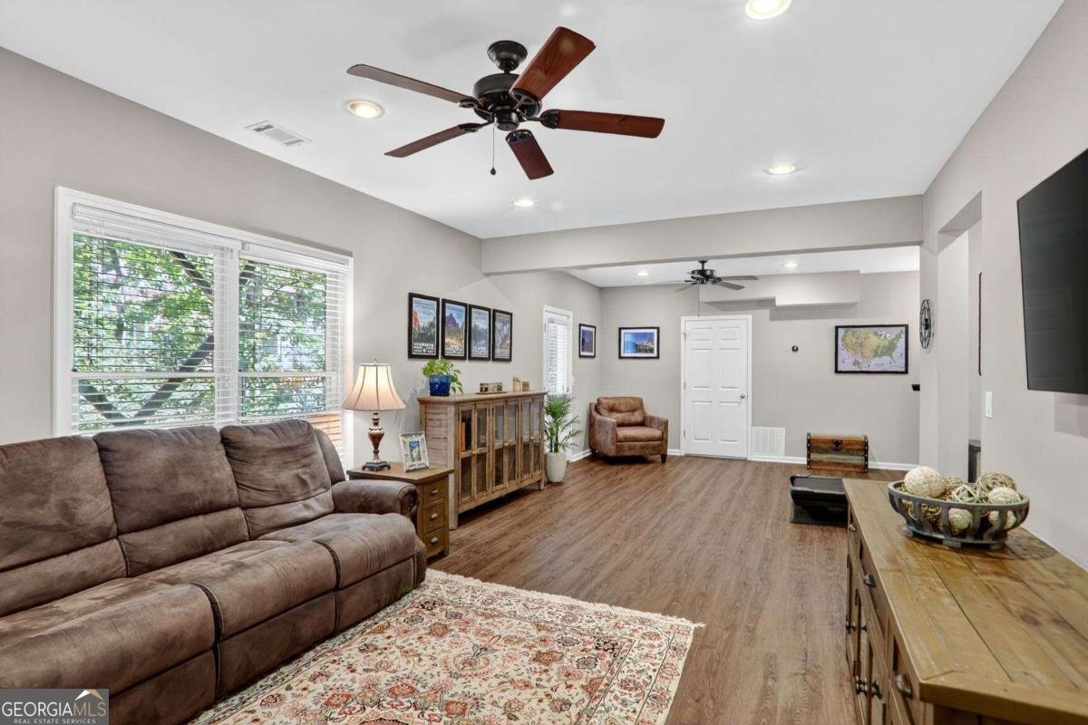4760 Fontwell Court Suwanee - 27