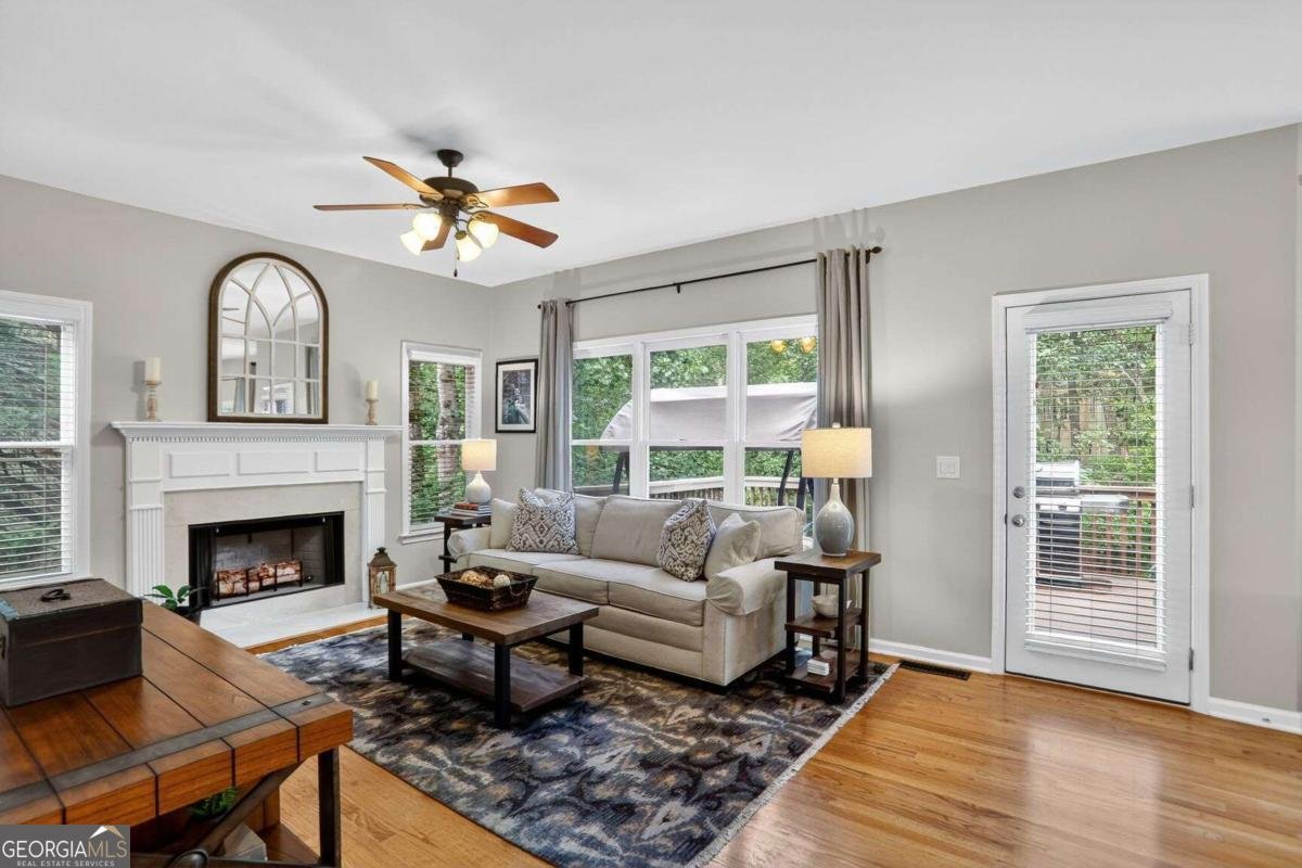 4760 Fontwell Court Suwanee - 8