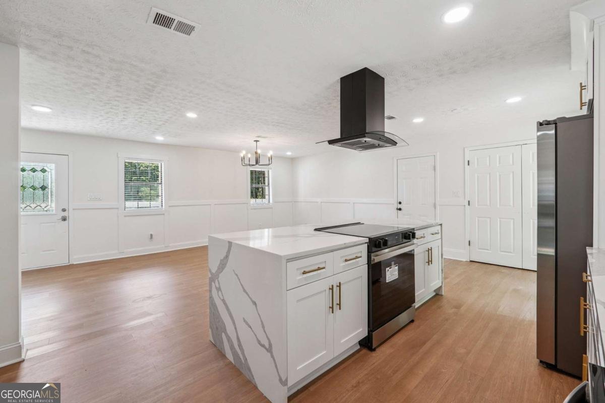 2103 Forest Court Snellville - 12