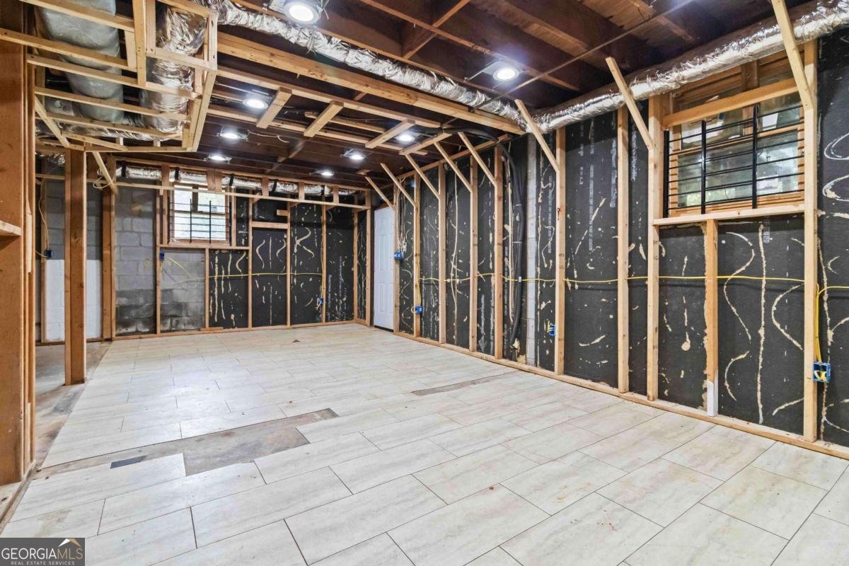 1647 Grandeus Lane Stone Mountain - 3