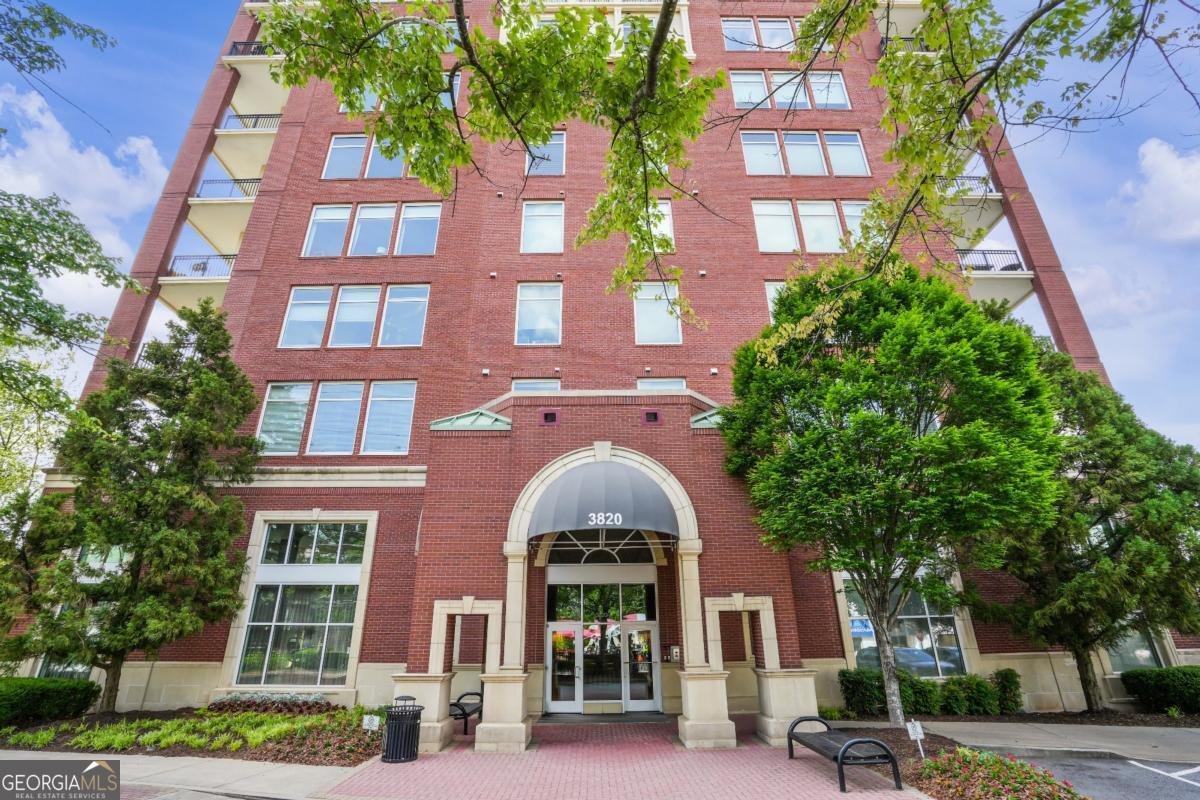 3820 Roswell Road Atlanta - 27