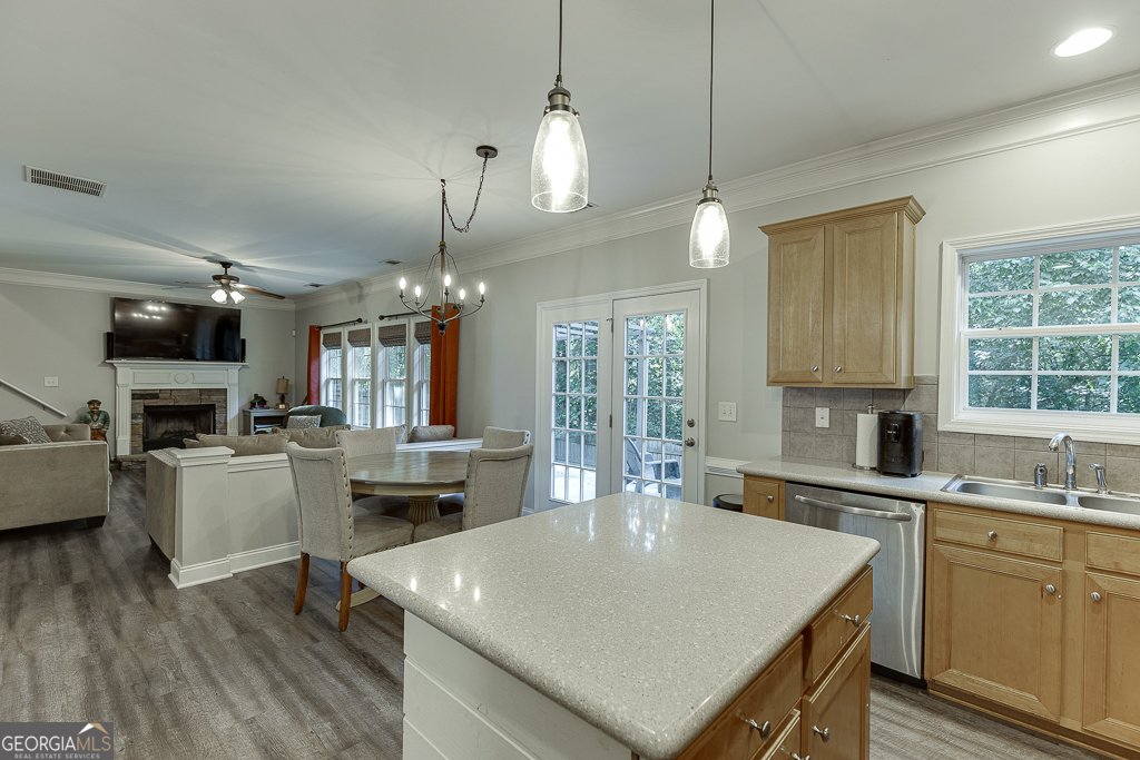 821 Sapphire Lane Sugar Hill - 13