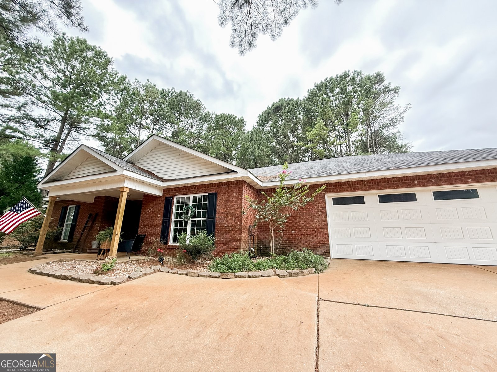 321 Mountain Creek Drive Hamilton - 2