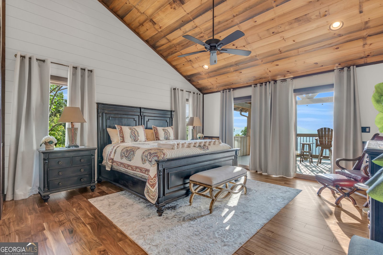 540 Overlook Drive Blue Ridge - 37