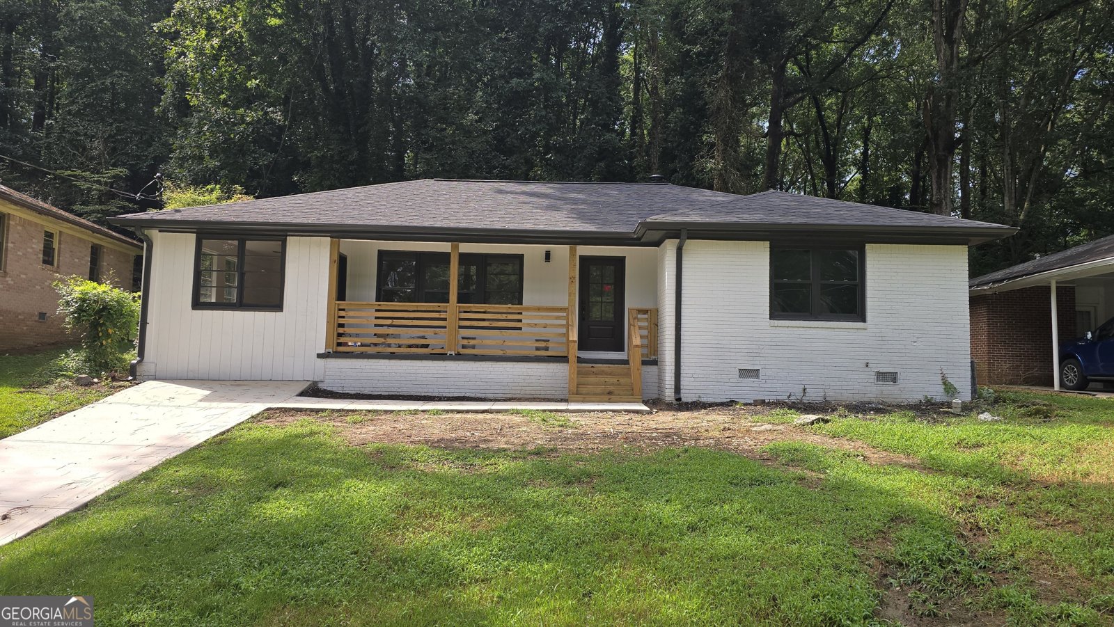 2084 Snow Road Atlanta - 1