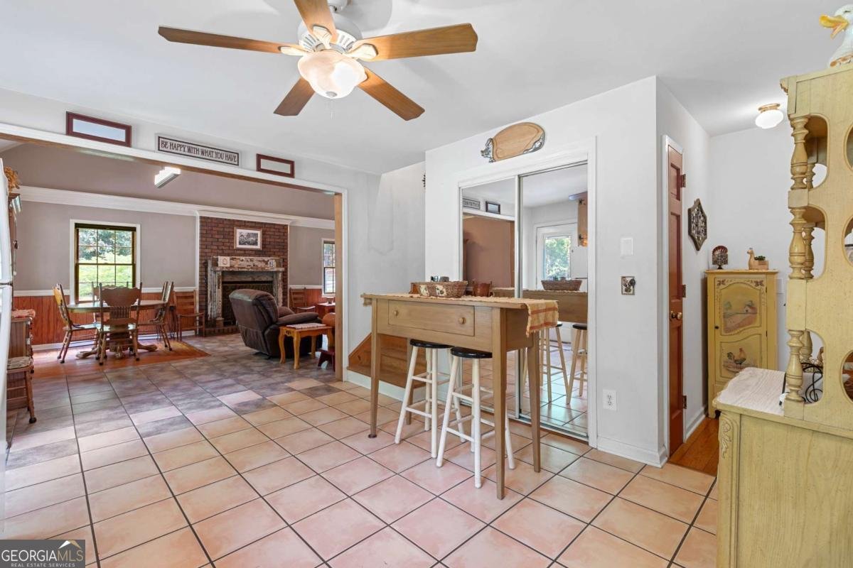 16335 Henderson Road Milton - 10