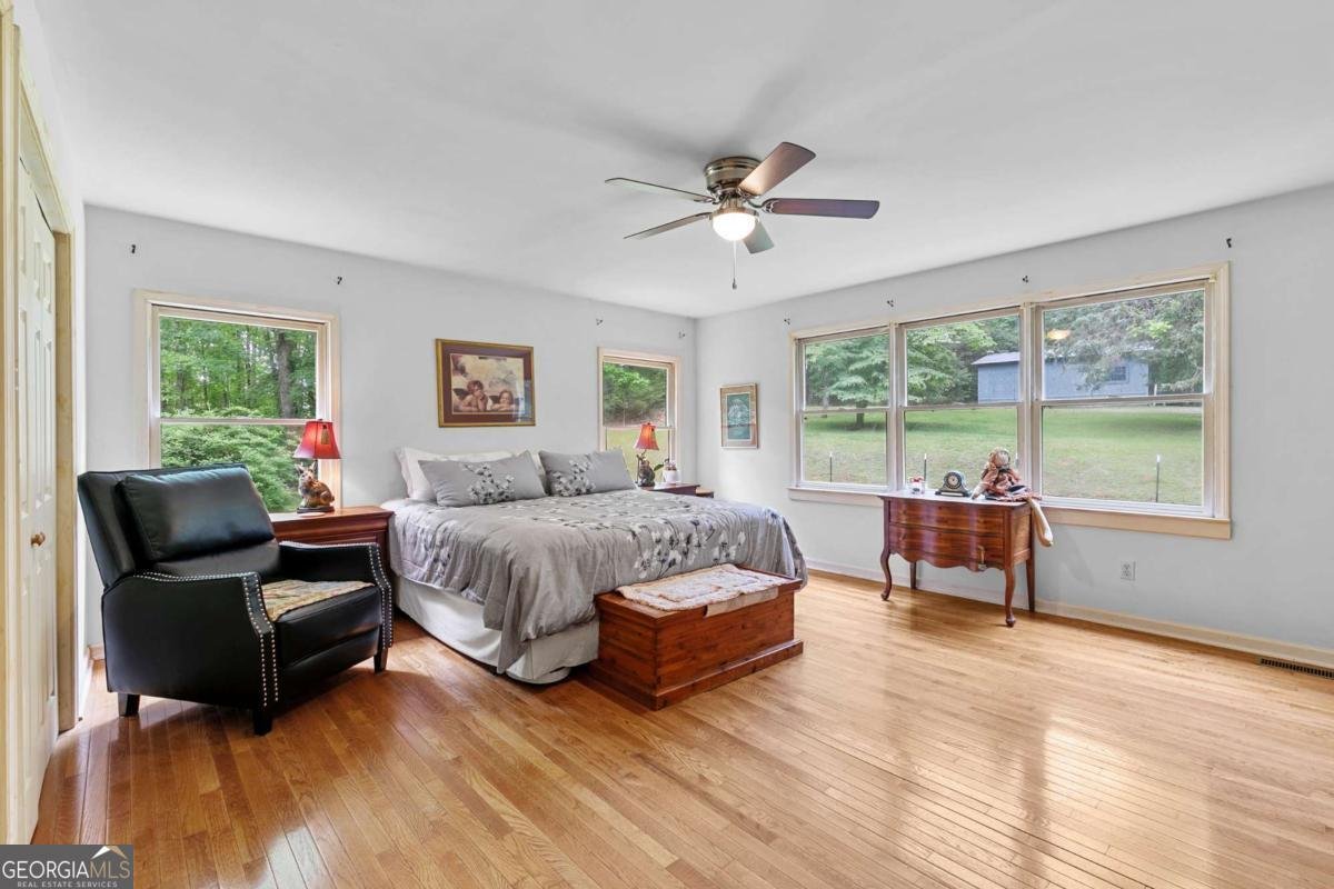 16335 Henderson Road Milton - 11