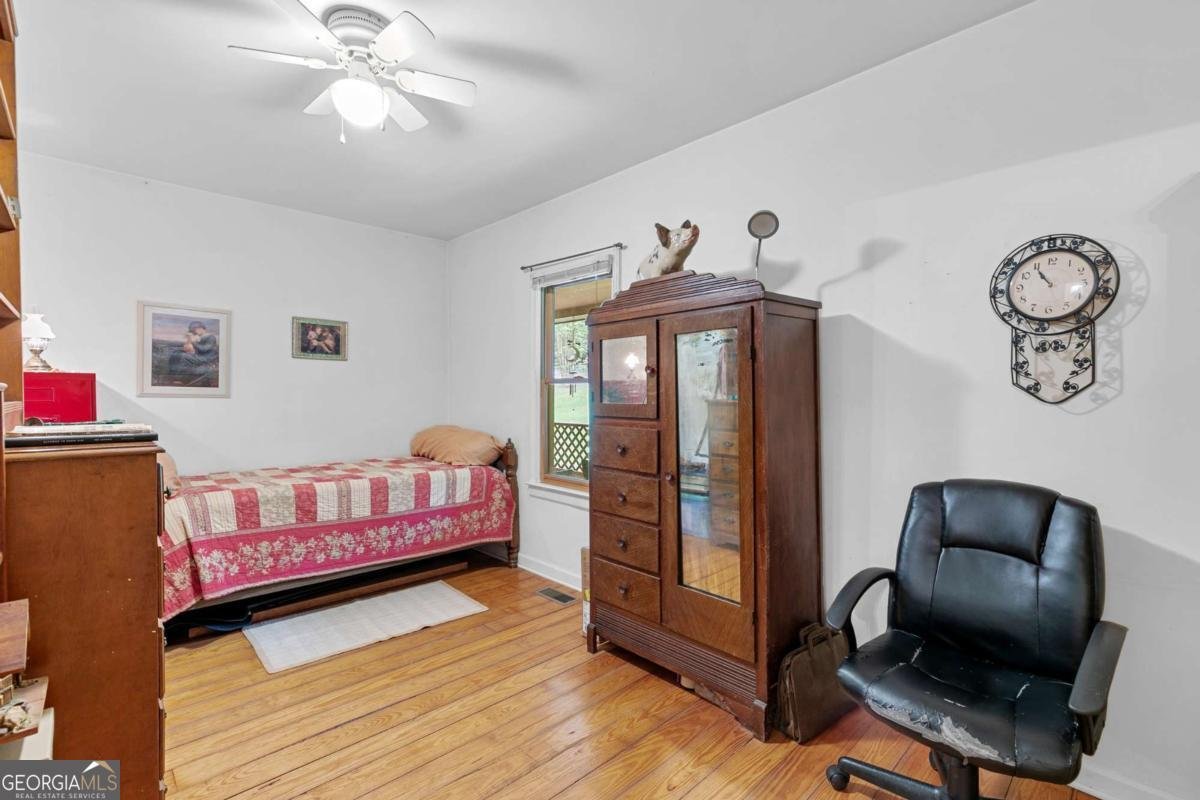 16335 Henderson Road Milton - 15