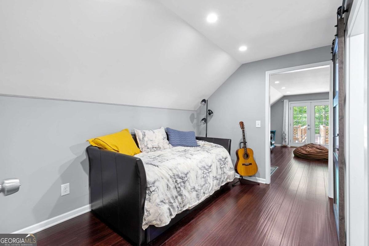 16335 Henderson Road Milton - 23