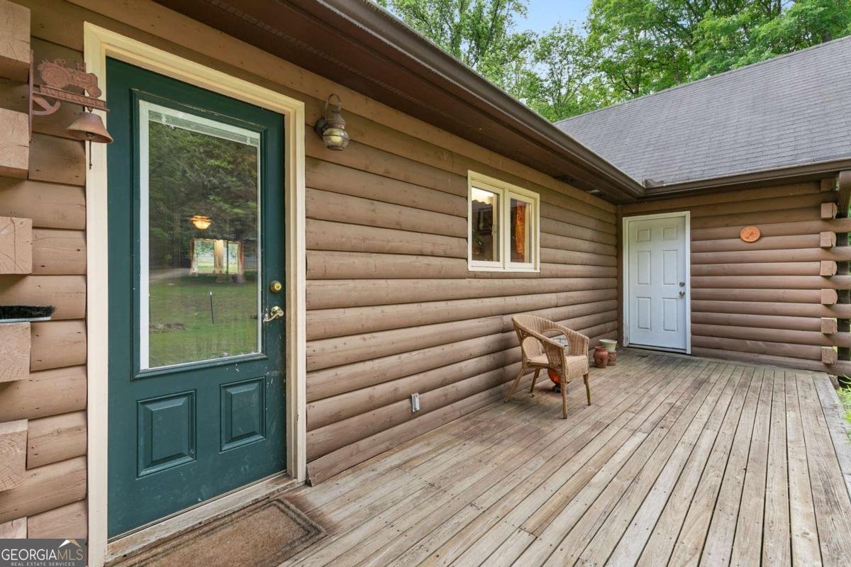 16335 Henderson Road Milton - 27
