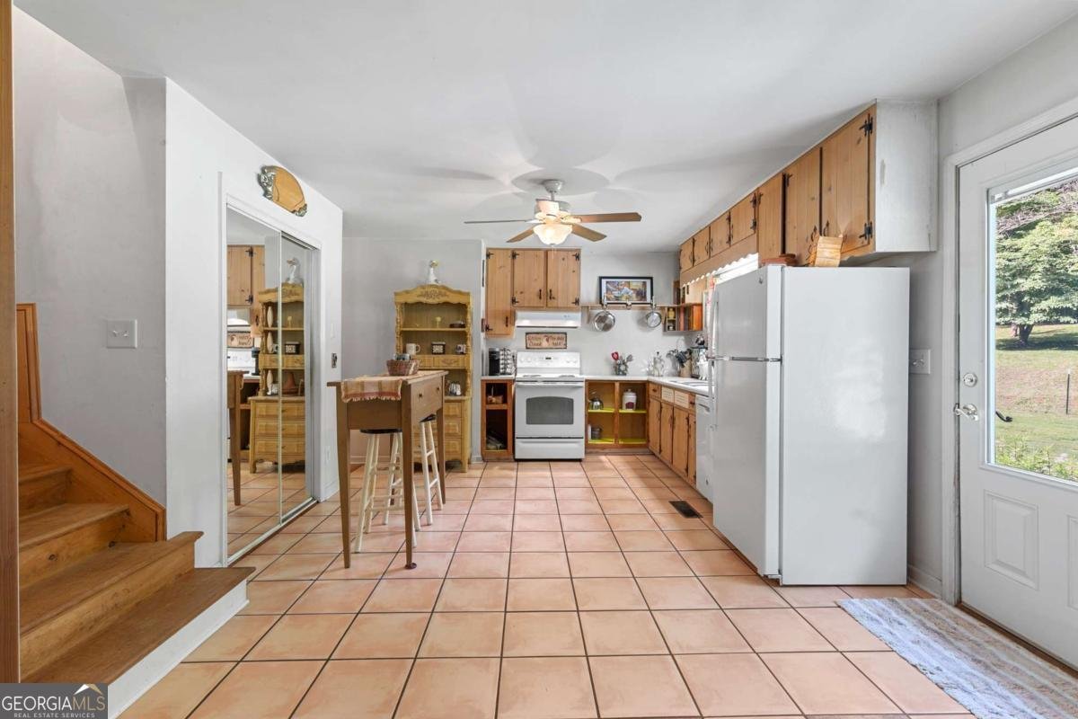 16335 Henderson Road Milton - 6
