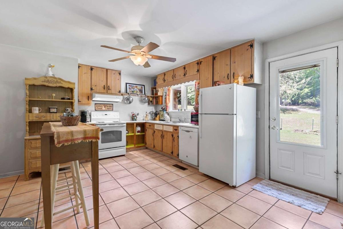 16335 Henderson Road Milton - 7