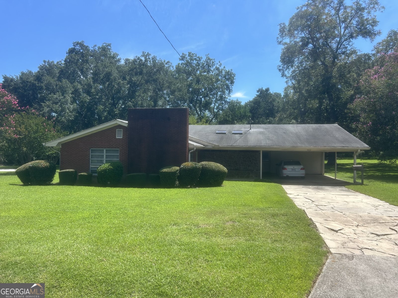 902 Andrews Drive Conyers - 1