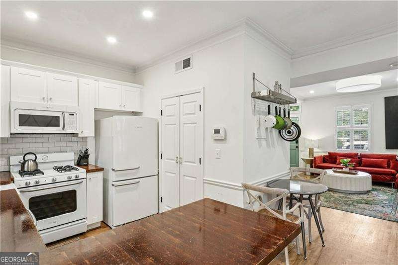 200 Reinhardt Street Atlanta - 9