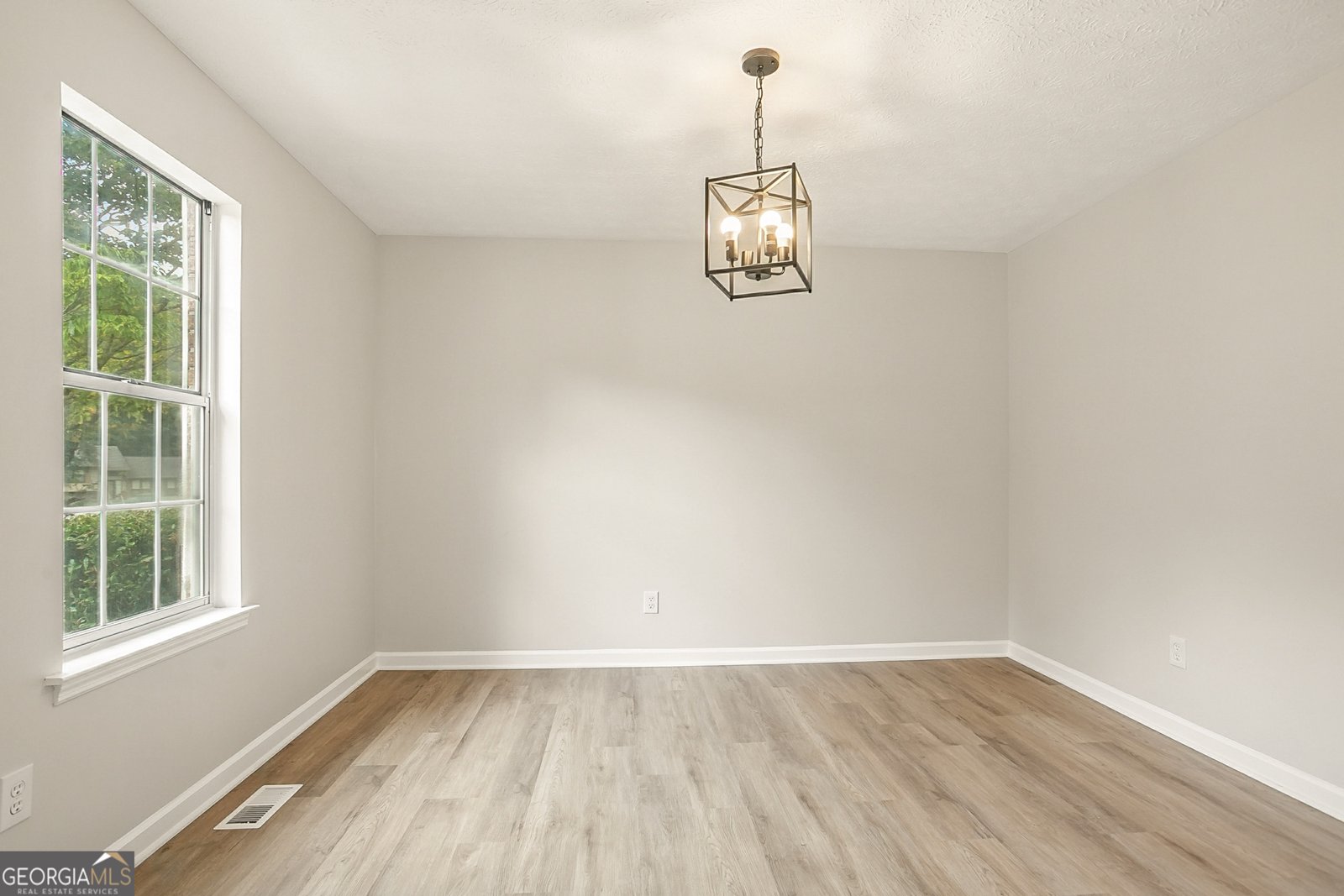 670 Timbergrove Drive Atlanta - 6