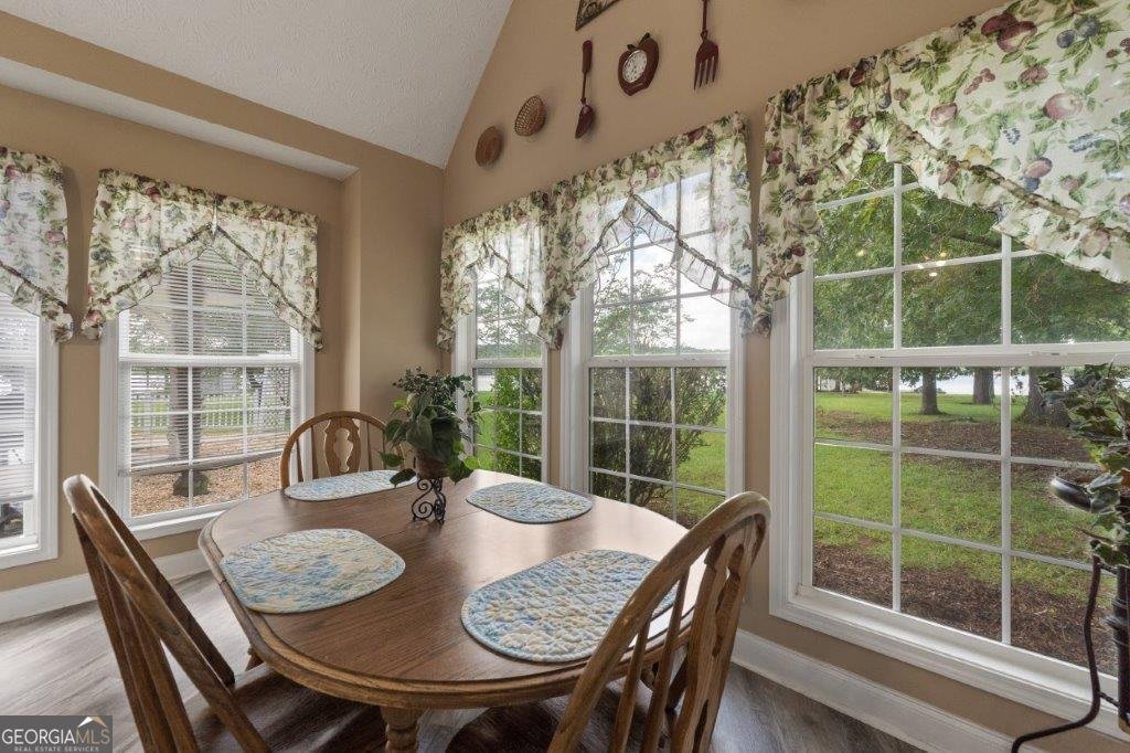 926 Jamesway Drive Sparta - 21