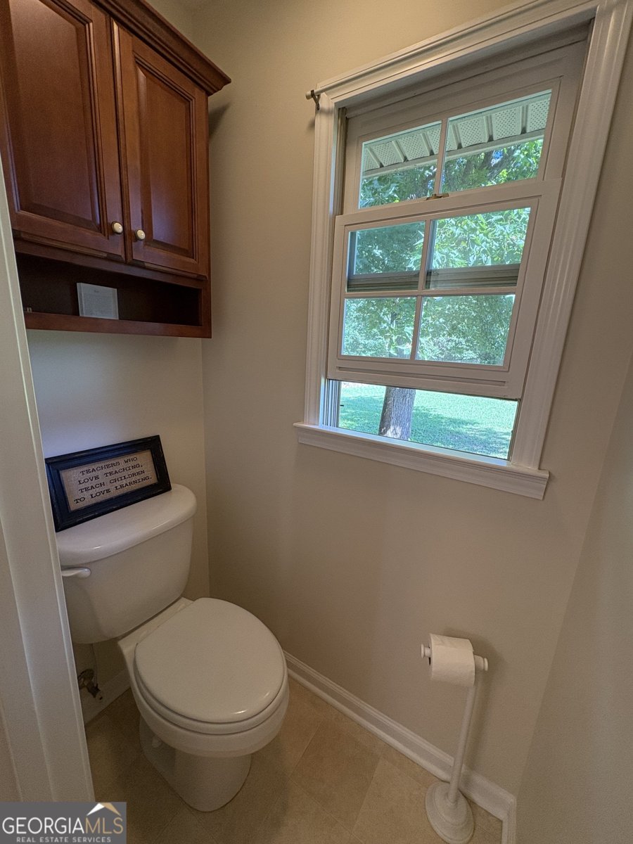 34 Golden Oaks Drive Hartwell - 7