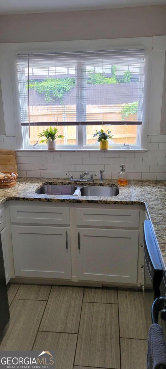 1819 ASHBOROUGH Circle Marietta - 19