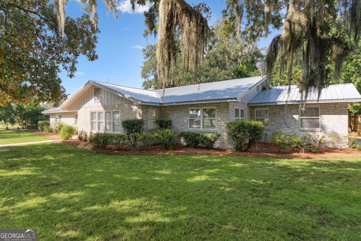 1425 Lanier Boulevard Brunswick - 1