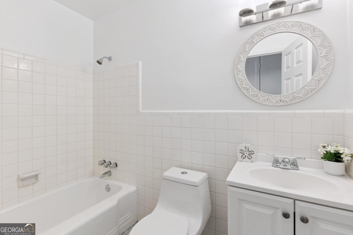 1425 Lanier Boulevard Brunswick - 35