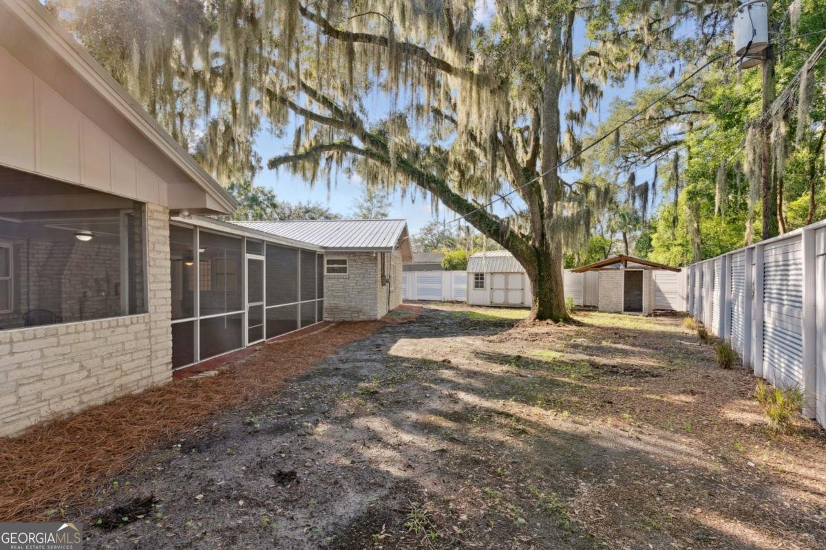 1425 Lanier Boulevard Brunswick - 41
