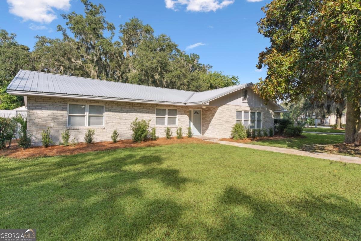 1425 Lanier Boulevard Brunswick - 46