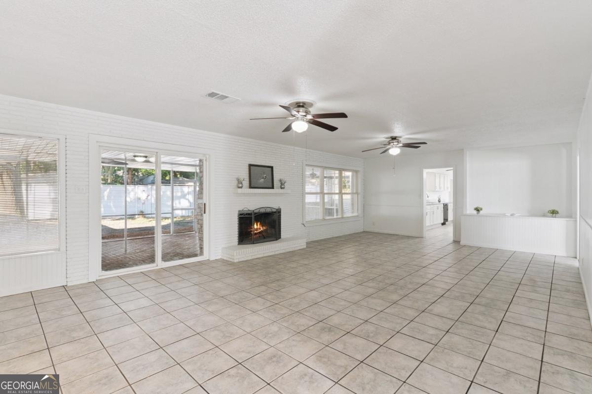 1425 Lanier Boulevard Brunswick - 5
