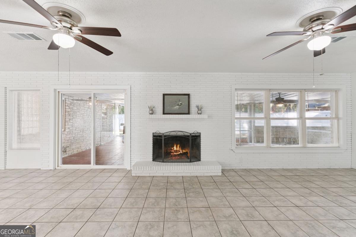 1425 Lanier Boulevard Brunswick - 9