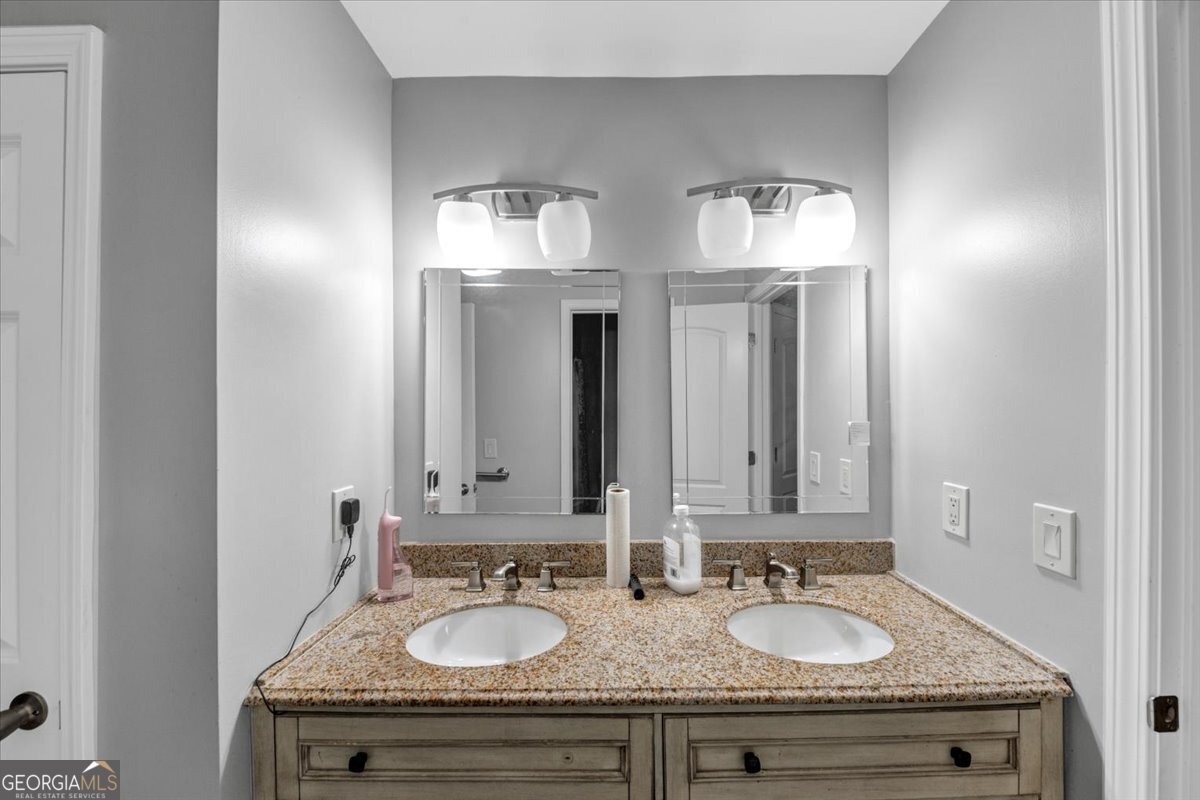 6555 Fairfield Trace Suwanee - 53